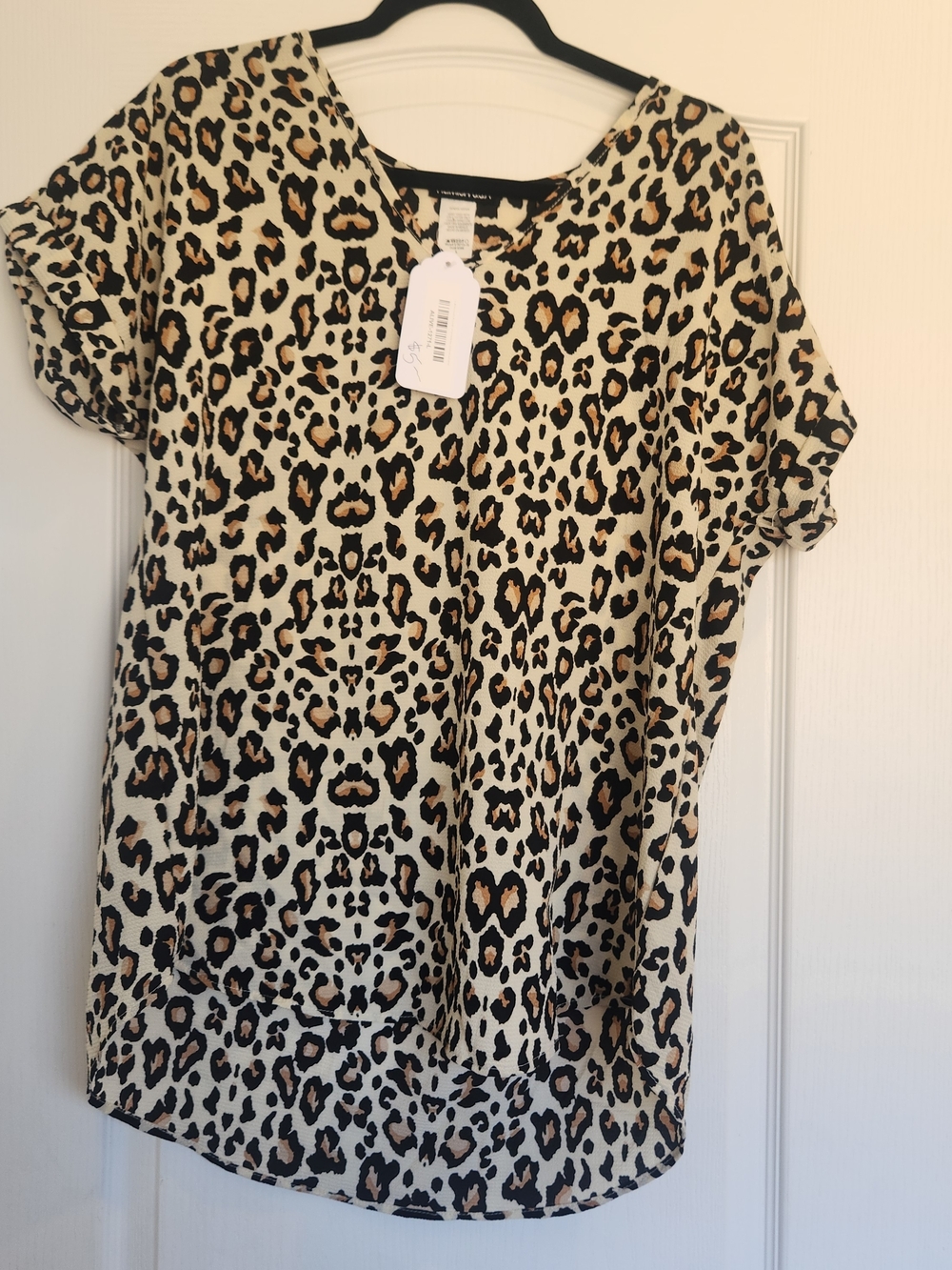 Hemish Leopard Print Short Sleeve Blouse in Cream and Brown L BNWT